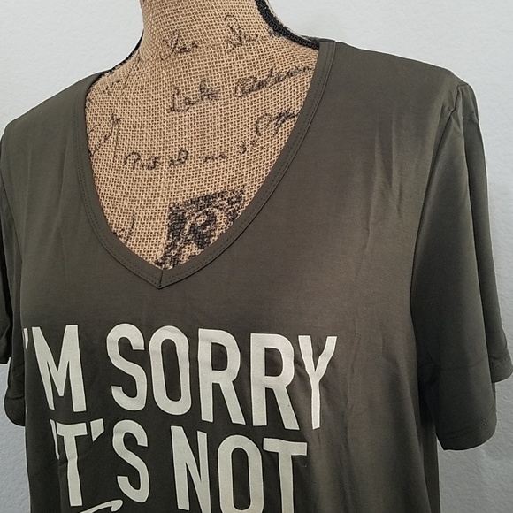 h.i.p. graphic tee 'I'm sorry it's...' PLUS•NWT - Picture 7 of 12